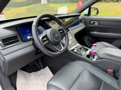 Li Auto ONE Extended-Range 6-Seater - фото 7