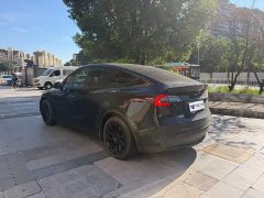 Tesla Model Y standard range rear-wheel drive version - фото 4