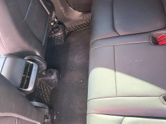 Tesla Model Y standard range rear-wheel drive version - фото 9