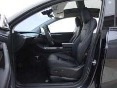Tesla Model Y rear-wheel drive version - фото 7