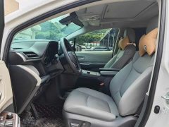 Buick GL8 New Energy Lu Shang Exclusive Edition - фото 8
