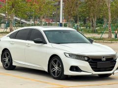 Honda Accord 260TURBO Magic Night Premium Edition - фото 2