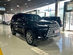 Lexus LX 2025 700h VIP Edition - фото 3