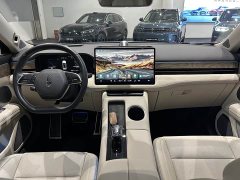 AITO Wenjie M5 extended range four-wheel drive flagship version - фото 8