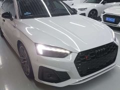 Audi A5 Sportback 40 TFSI quattro Luxury Dynamic - фото 3