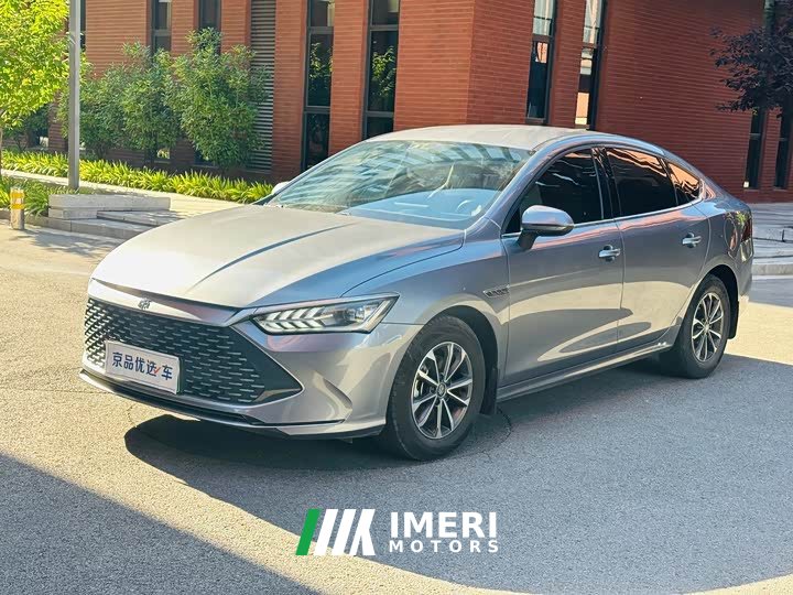 BYD Qin PLUS Honor Edition DM-i 55KM Leading Type - автомобиль из Китая