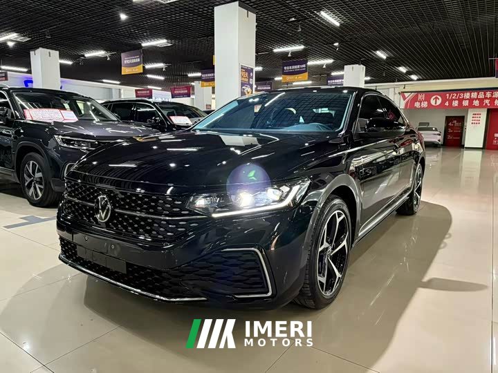 Volkswagen Passat Outstanding 330TSI Starry Sky Elite Edition - автомобиль из Китая