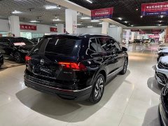 Volkswagen Tiguan L Outstanding 300TSI Automatic Two-wheel Drive Dragon Edition - фото 12