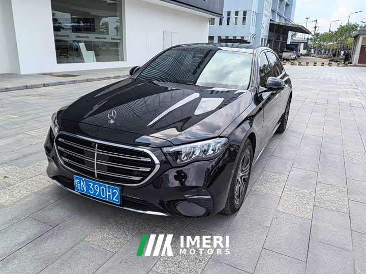 Mercedes-Benz E-Class E 260 L Classic Edition - автомобиль из Китая