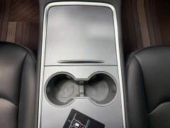 Tesla Model Y rear-wheel drive version - фото 10