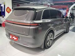 Li Auto Ideal L8 Max - фото 5