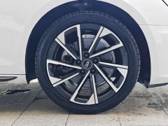 Audi A4L 40 TFSI Luxury Dynamic - фото 19