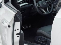 FAW-Volkswagen CC 380TSI eye-catching version - фото 11