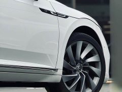 FAW-Volkswagen CC 380TSI eye-catching version - фото 4