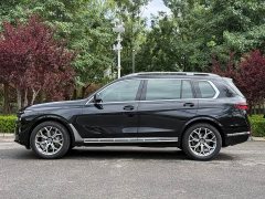BMW X7 2024 xDrive40i Leading Luxury Package - фото 3