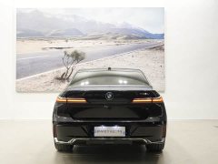 BMW 7 Series 2023 735Li M Sports Package - фото 5