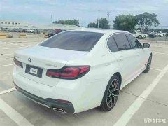 BMW 5 Series 2021 530Li Exclusive M Sports Package - фото 3