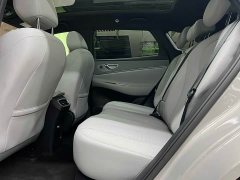 Lynk & Co Hiace 06 DM-i 205 Pilot Pro Edition - фото 9