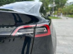 Tesla Model Y standard range rear-wheel drive version - фото 9