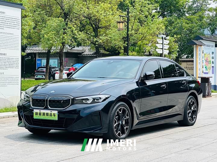 BMW i3 eDrive 40L Night Package - автомобиль из Китая