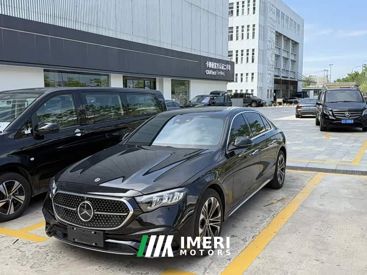 Mercedes-Benz E-Class E 300 L Fashionable and Sporty - автомобиль из Китая