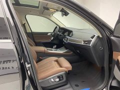 BMW X7 xDrive40i Leading Luxury Package - фото 18