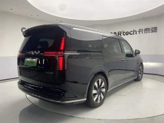 Volvo EM90 2025 Ultra six-seater - фото 13