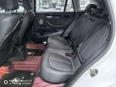 BMW X1 facelift sDrive25Li leading - фото 12