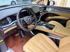 Denza D9 DM-i smart driving version 1020 four-wheel drive exclusive - фото 11