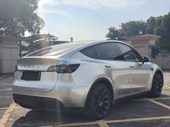 Tesla Model Y rear-wheel drive version - фото 11
