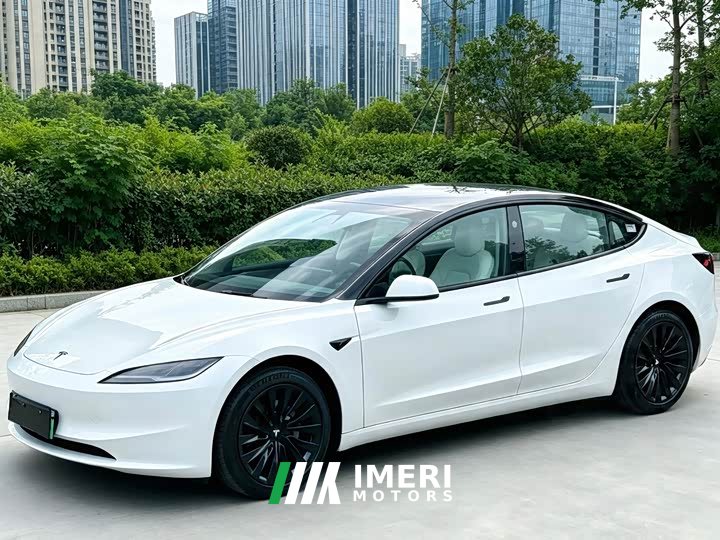 Tesla Model 3 2025 rear-wheel drive version