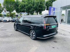 Volvo EM90 2025 Ultra six-seater - фото 4