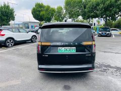 Volvo EM90 2025 Ultra six-seater - фото 5
