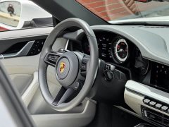 Porsche 911 Targa 4 3.0T - фото 15