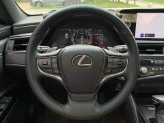 Lexus ES 200 Premium Edition - фото 7