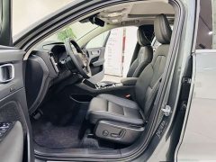 Volvo XC40 B4 four-wheel drive Zhiyuan luxury version - фото 12
