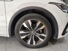 Volkswagen Tiguan L 380TSI automatic four-wheel drive R-Line version 7 seats - фото 17