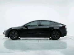 Tesla Model 3 2022 rear-wheel drive version - фото 4