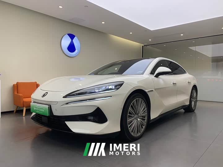 Denza Z9 2024 1100km AWD Ultra - автомобиль из Китая