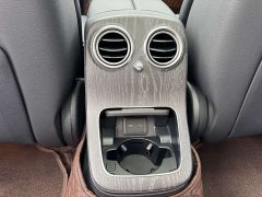 Mercedes-Benz E-Class facelift E 300 L sporty and stylish - фото 16
