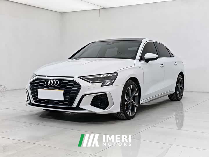 Audi A3 A3L Limousine 35 TFSI luxury sports - автомобиль из Китая