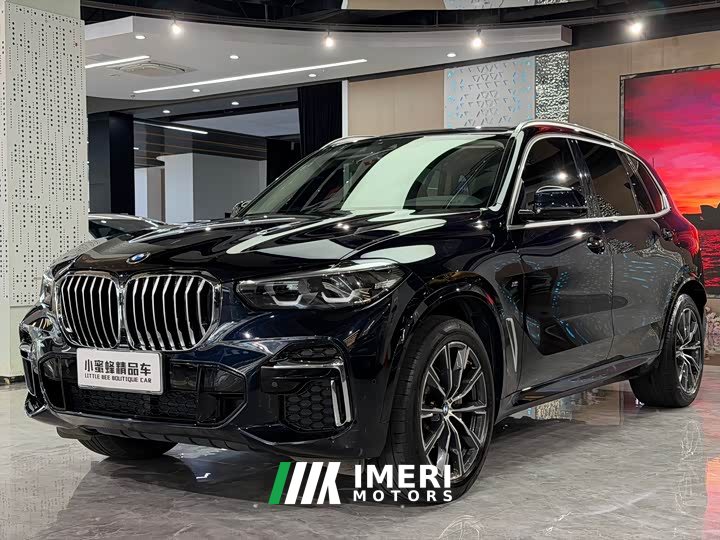 BMW X5 xDrive30Li M Sport Package - автомобиль из Китая