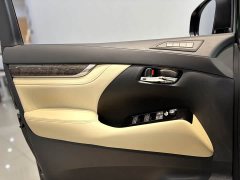 Toyota Wilfa Crown Dual Engine 2.5L HV Premium Edition - фото 10