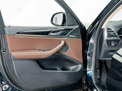 BMW X3 facelift xDrive25i M sports package - фото 17