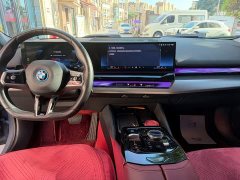 BMW i5 eDrive 35L Exclusive M Sports Package - фото 10