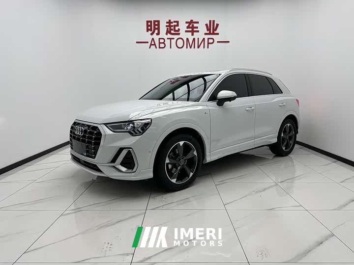 Audi Q3 35 TFSI Fashionable and Dynamic - автомобиль из Китая