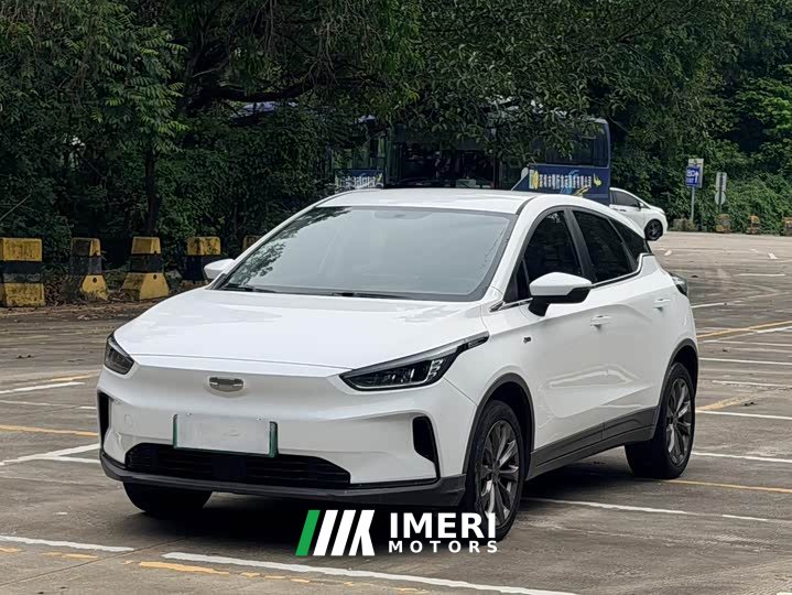 Geely Geometry C 400 Strive Edition - автомобиль из Китая