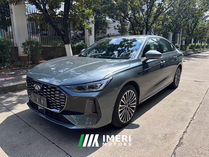 Chery Fengyun A8L 1.5TGDI 145km standard type - автомобиль из Китая