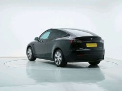 Tesla Model Y rear-wheel drive version - фото 6