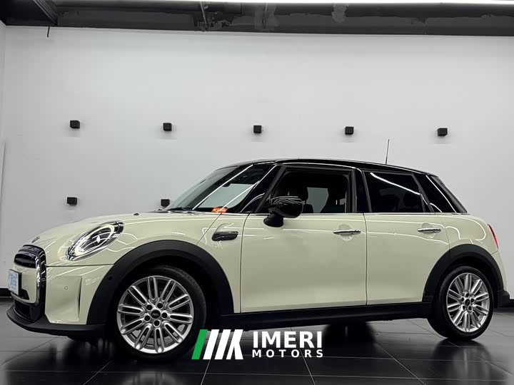 MINI 1.5T COOPER Artist Five-Door Edition